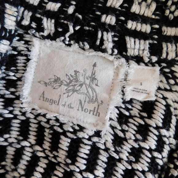Anthropologie ANGEL OF THE NORTH Roenne Black & White Sweater Cardigan Small - Picture 11 of 13